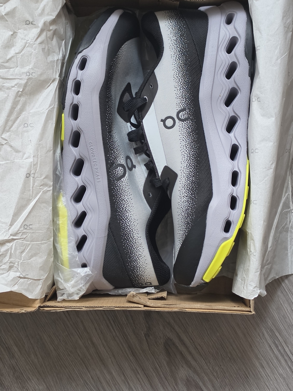 On Running Cloud Men's Running Shoes
